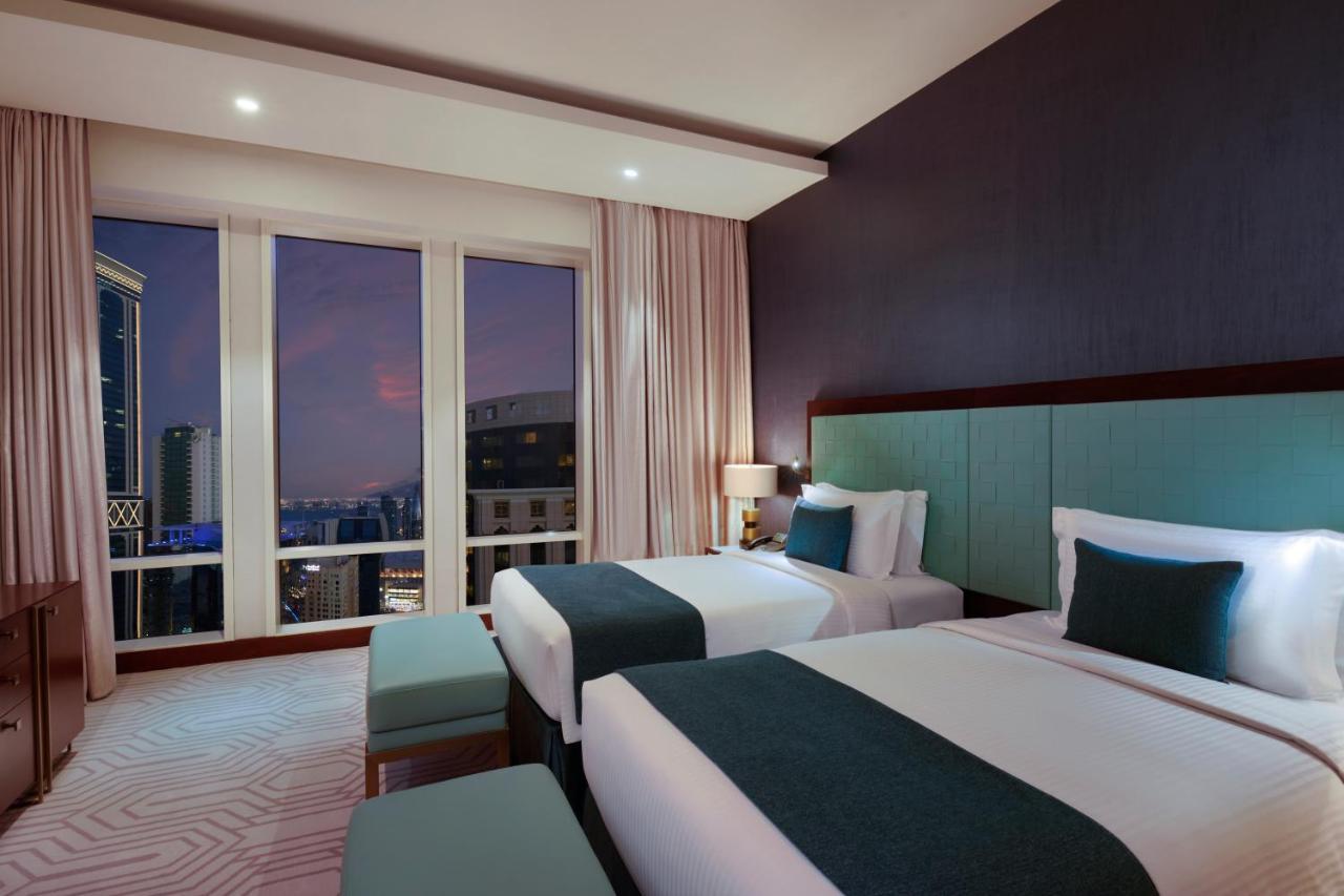 Wyndham Grand Doha West Bay Beach Bagian luar foto Deluxe Room