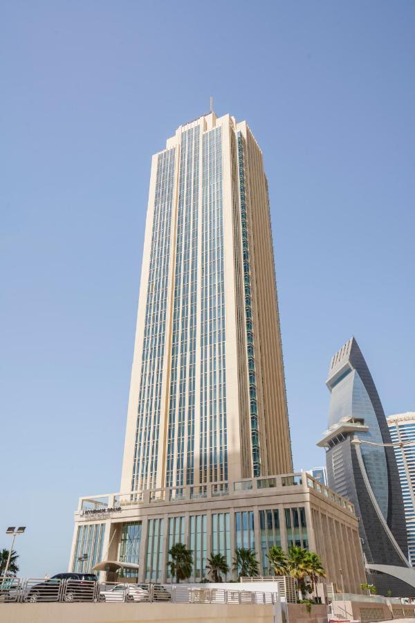 Wyndham Grand Doha West Bay Beach Bagian luar foto The tower in 2011