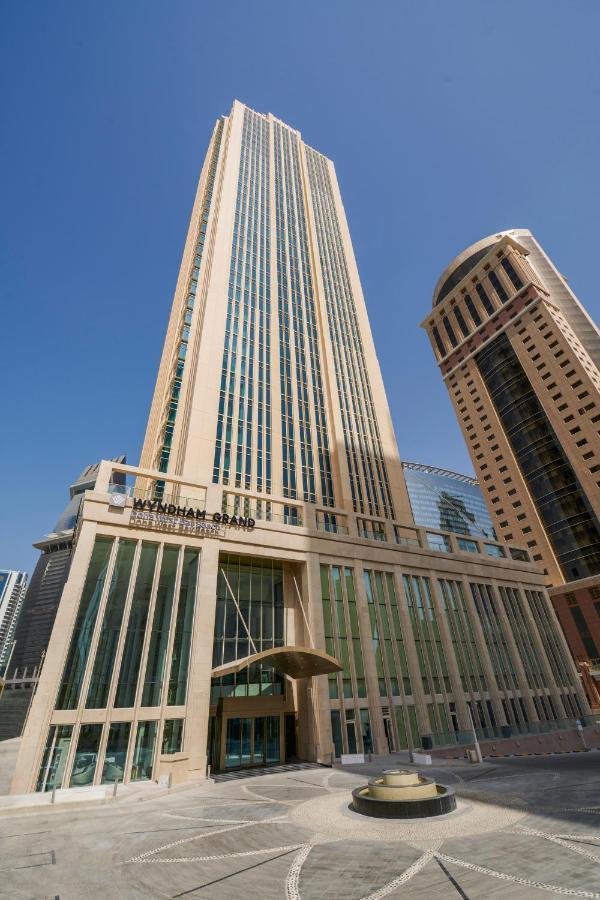 Wyndham Grand Doha West Bay Beach Bagian luar foto The Ritz-Carlton, Dubai
