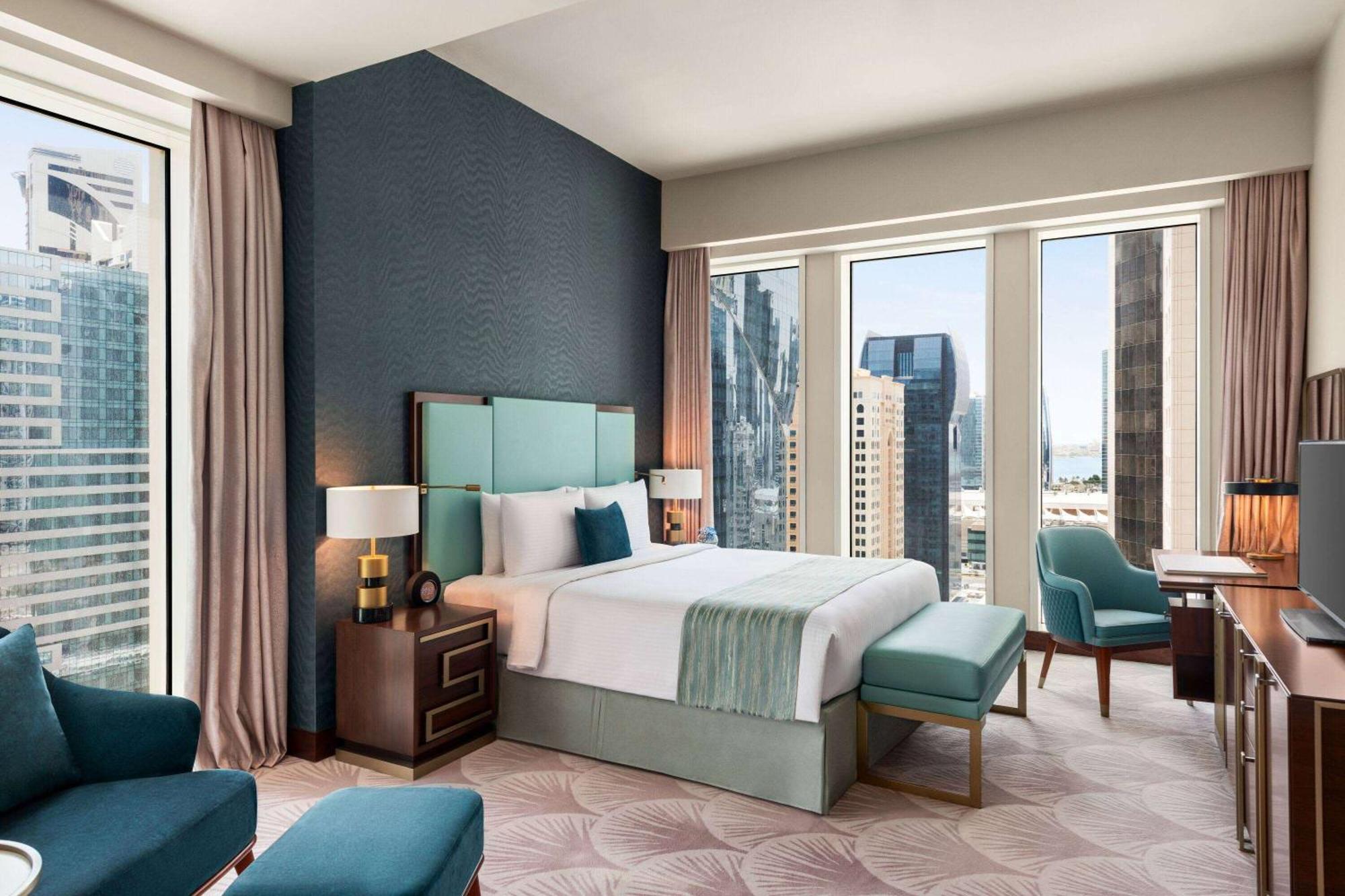 Wyndham Grand Doha West Bay Beach Bagian luar foto